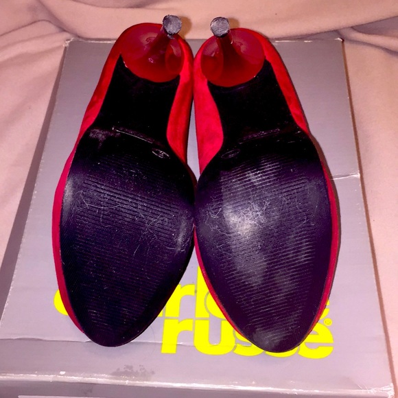 Red heels - Picture 3 of 3